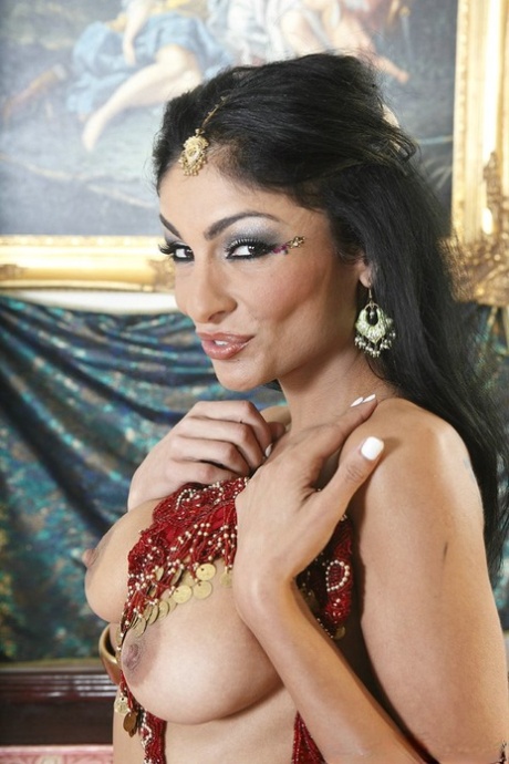 Persia Pele schauspielerin schöne bilder