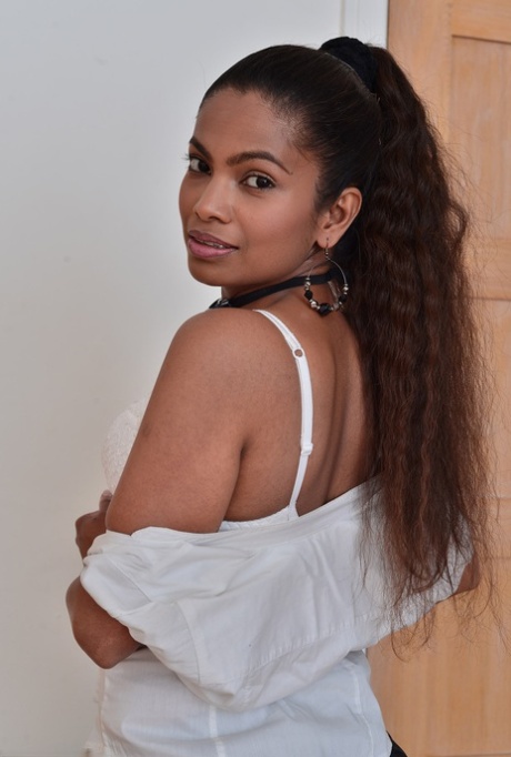 Alishaa Mae perfekte nackten archiv