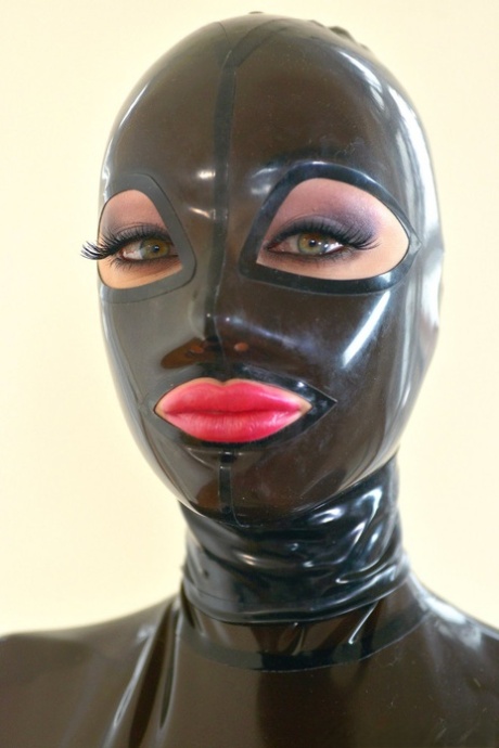 Latex Lucy erotische sexy archiv